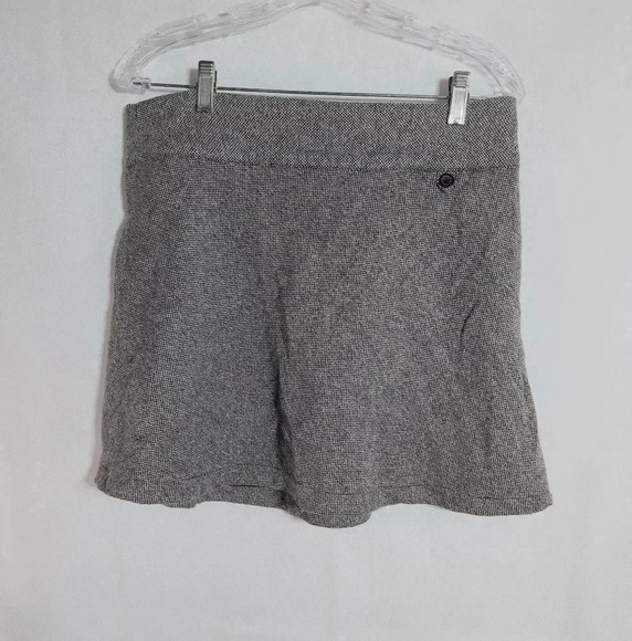 Gray Tweed Wool Blend Mini Skirt with Button by The Gap sz 8 Gapstretch - Picture 2 of 6